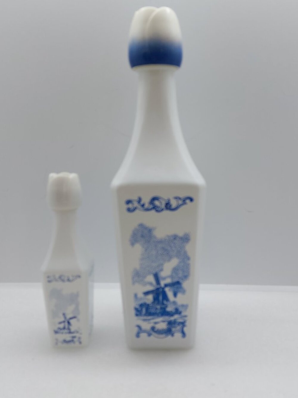 2 Vintage Vandermint Decanter Empty Bottle White Milk Glass Blue Windmill - Picture 3 of 11